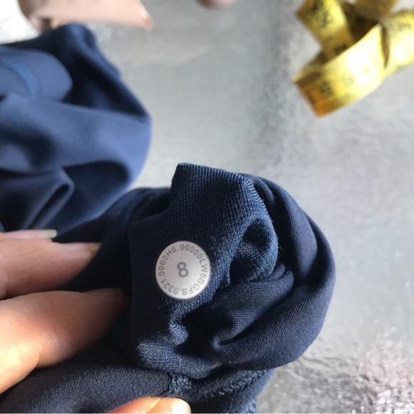 Lululemon Align Crop *21 - Picture 3 of 6